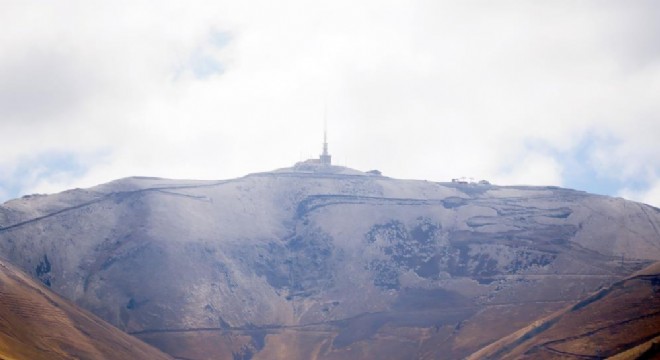 Erzurum'da gece sıcaklık -4,7 dereceye kadar düşt