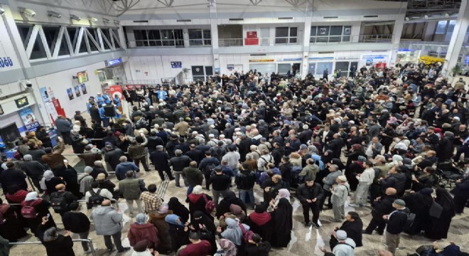 Erzurum'da ilk hac kafilesi dualarla uğurlandı