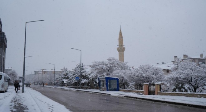 Erzurum’a kış geri geldi