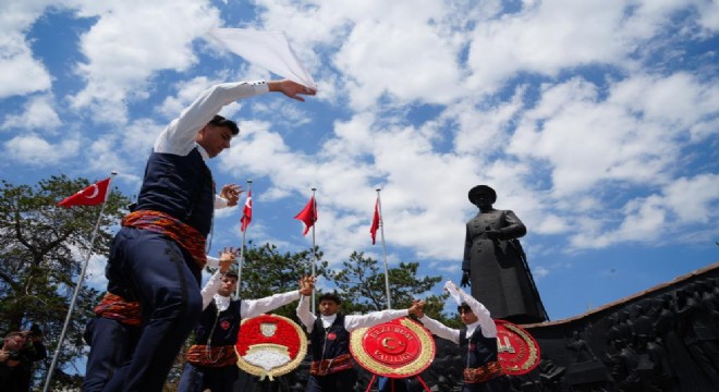 Erzurum'da milli coşku zirve yaptı