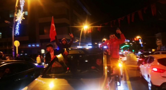 Erzurum'da milli galibiyet coşkusu