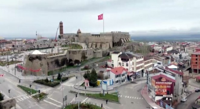 Erzurum'da tenha sokaklar havadan görüntülendi