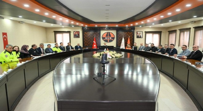 Erzurum'da trafik güvenliği zirvesi