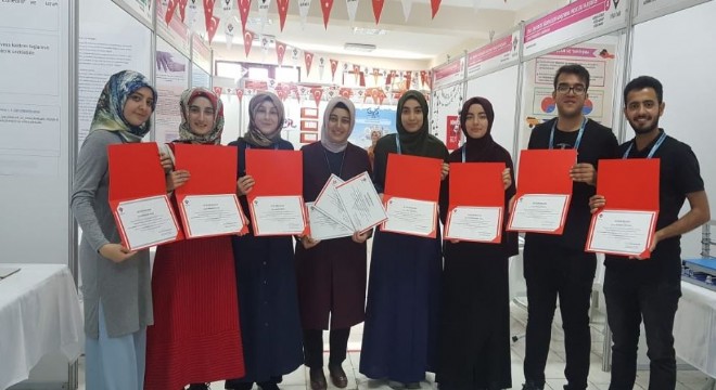 Erzurum'daki yarışmadan mutlu döndüler