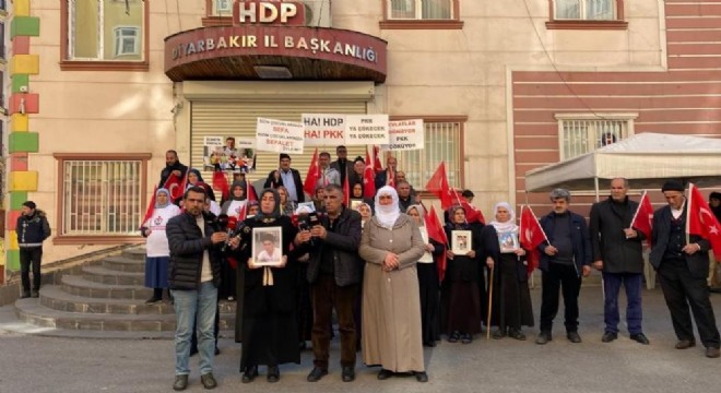 Erzurum'dan bir aile daha evlat nöbetinde