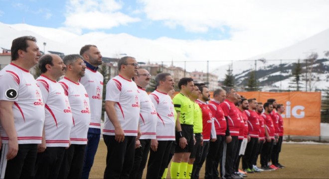 Gençler için sahaya indiler