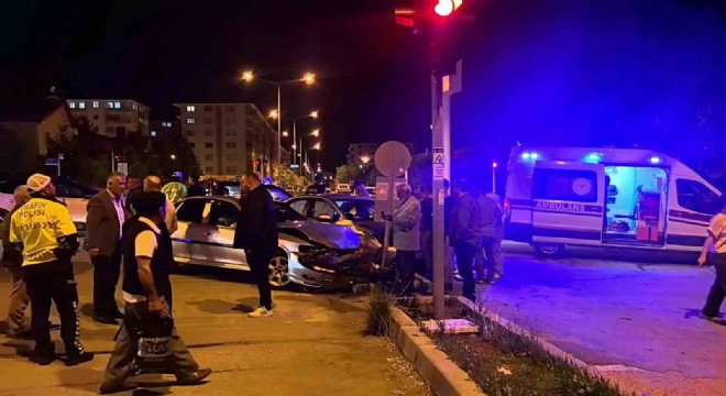 Erzurum trafikte birinci sırayı bırakmadı!!