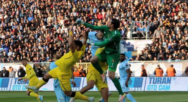 Erzurumspor'da futbolcuların alacakları ödendi