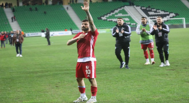 Erzurumspor puan dağıtmayı sürdürdü