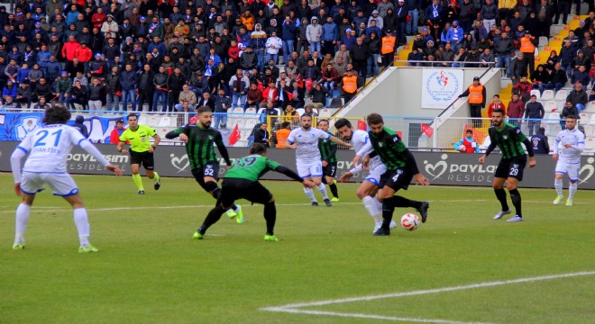 Erzurumspor taraftarını sevindirdi: 4-1