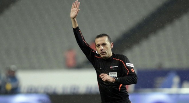 Erzurumspor'un 30 maçında 17 hakem düdük çaldı