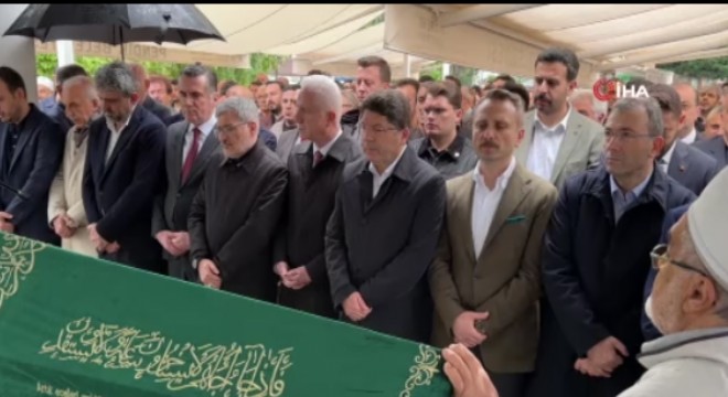 Eski Adalet Bakanı Tunç'un acı günü