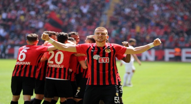 Eskişehirspor 5 – 0'ledi