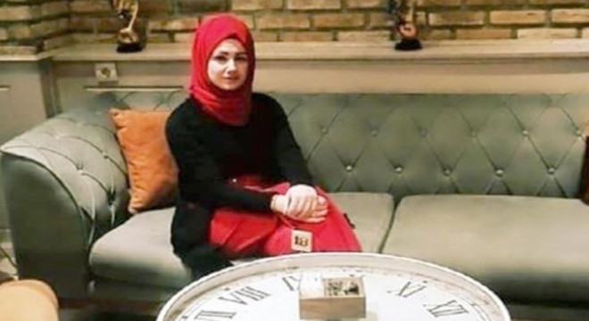 Evinde ölü olarak bulundu