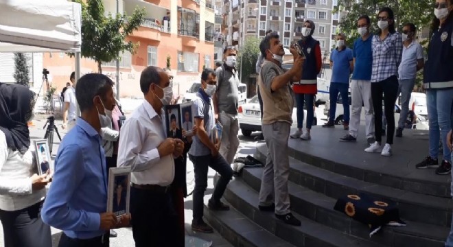 Evlat nöbetindeki babadan HDP'li vekile tepki