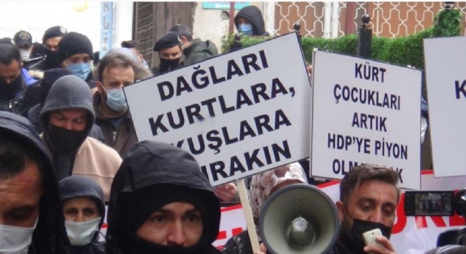 Evlatları için HDP'ye yürüdüler