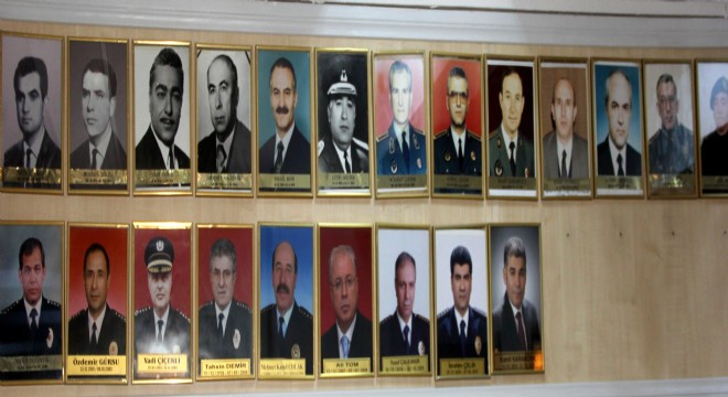 FETÖ'cü Yıldız'ın fotoğrafı, panodan kaldırıldı
