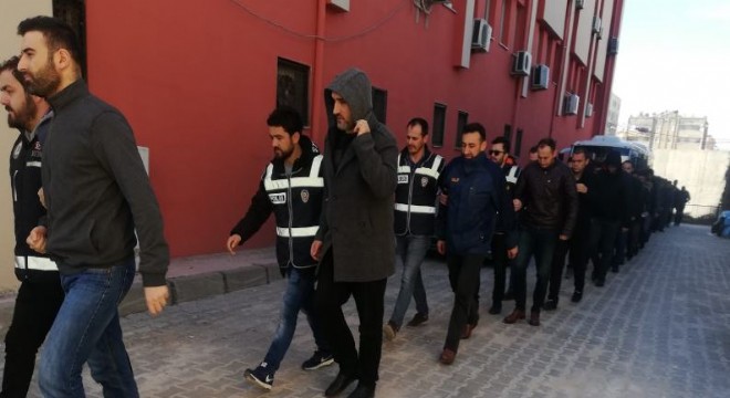 FETÖ'cülerden 4'ü tutuklandı
