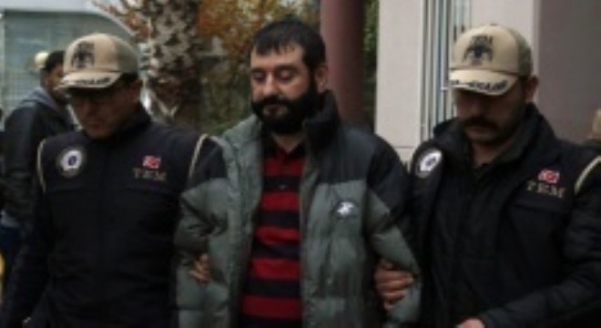 FETÖ'den aranan eski kaymakam yakalandı