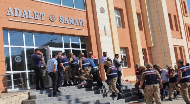 FETÖ'den ihraç 5 polis için gözaltı kararı