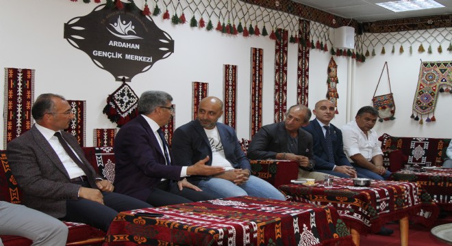 Futbolun kalbi Doğu'da attı