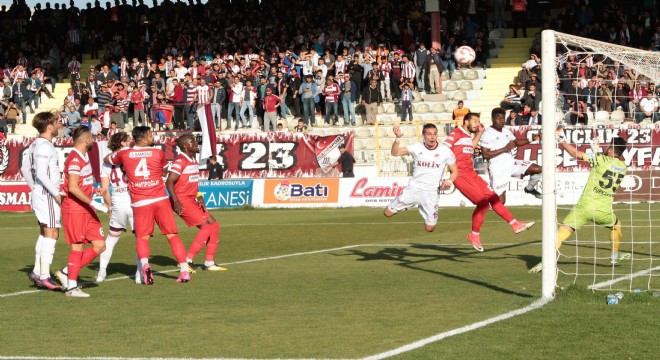 Gakkoşlar 2'incilik fırsatını kullanamadı: 2-2