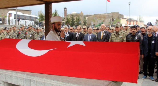 Gazi Sallabaş dualarla uğurlandı