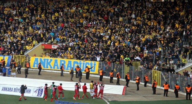 Gaziantepspor'a Ankaragücü taraftarı sahip çıktı