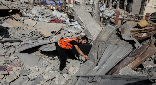 Gazze'de can kaybı 62 bin 64'e yükseldi