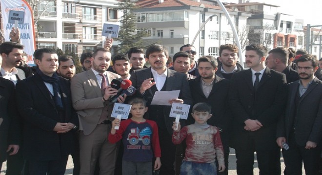 Gençlerden ‘One Minute' eylemi