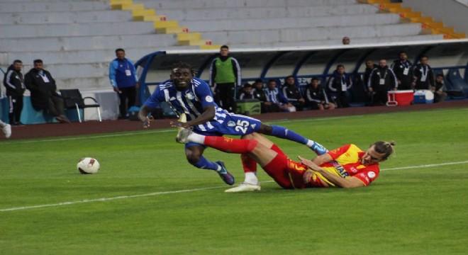 Göztepe ilk deplasman mağlubiyetini aldı