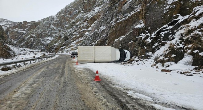 Güllübağı Tüneli çıkışında kaza: 1 yaralı