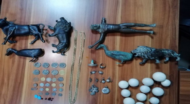 Güven Timleri tarihi eser kaçakçısını yakaladı