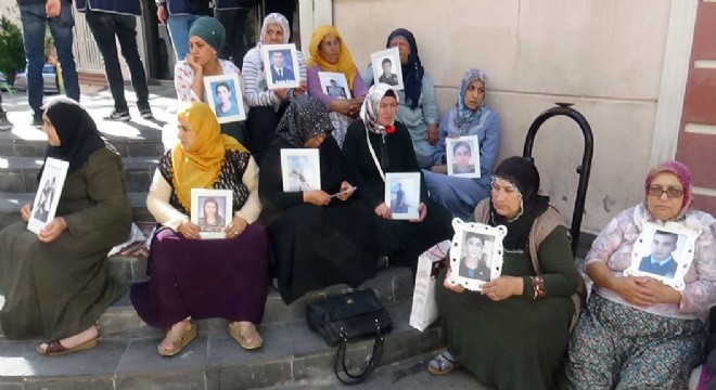 HDP önünde eylem yapan aile sayısı 23'e yükseldi