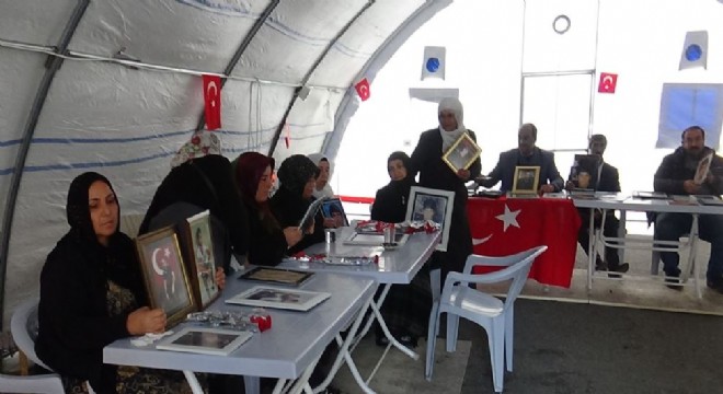 HDP önündeki ailelerin evlat nöbeti 78'inci günde