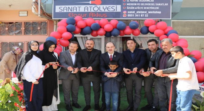 Hayaline kavuştu, atölyesini açtı