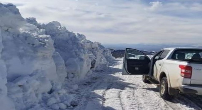 Horasan Poslu Baba'da karla mücadele