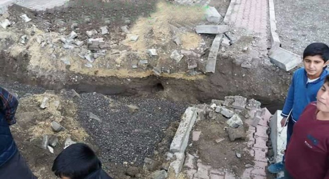 Horasan'da Osmanlı Dönemine ait top mermisi bulundu