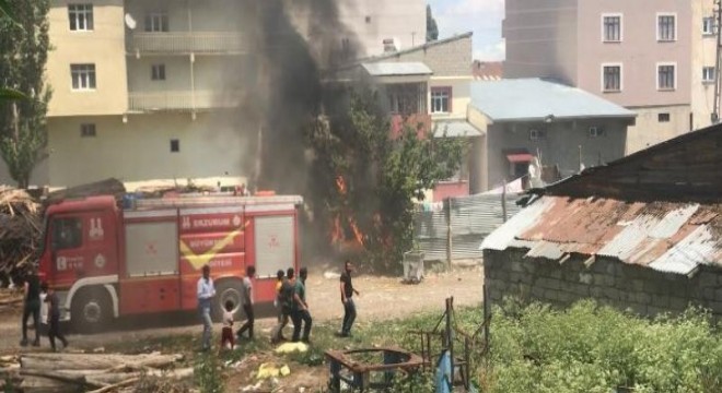 Horasan'da yangın