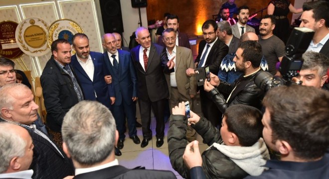 Horasanlı Dadaşlardan Başkan Aktaş'a şiir sürprizi