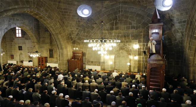 ‘Hoş geldin ya Şehr-i Ramazan'