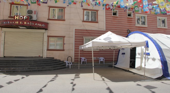 İki gün ara verdiler