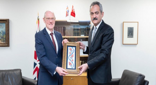 İngiltere'den Türk Milli Eğitim Sistemine övgü
