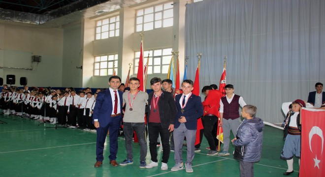 İspir'de 19 Mayıs coşkusu doruktaydı