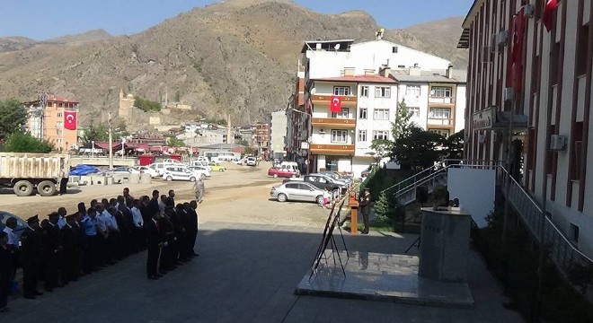 İspir'de Zafer Bayramı törenle kutlandı