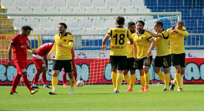 İstanbulspor Balıkesir'i 4'ledi