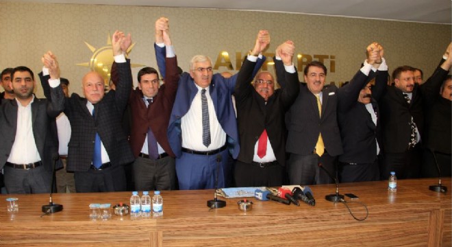 İyi Parti Meclis Üyeleri AK Parti'ye geçti