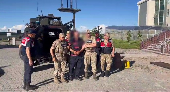 Jandarmadan kaçamadı