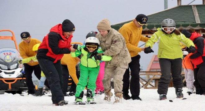 Jandarmadan örnek etkinlik