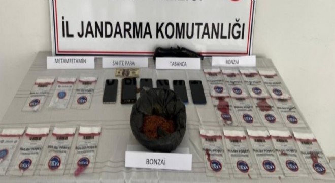 Jandarmadan zehir tacirlerine darbe: 7 tutuklama